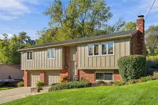616 Carnival Dr, Pittsburgh, PA 15239 - Photo 3