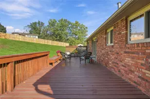 616 Carnival Dr, Pittsburgh, PA 15239 - Photo 39
