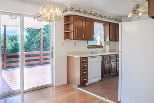 105 Opal Ct, Harrison Township, PA 15065 - Photo 9