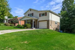 105 Opal Ct, Harrison Township, PA 15065 - Photo 3