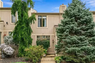 1541 Pineview Dr, Pittsburgh, PA 15241 - Photo 1