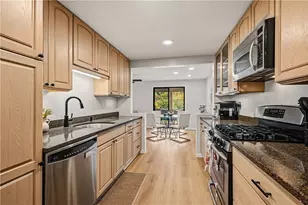 1541 Pineview Dr, Pittsburgh, PA 15241 - Photo 17