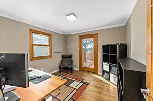 430 Summit Dr, Pittsburgh, PA 15228 - Photo 15