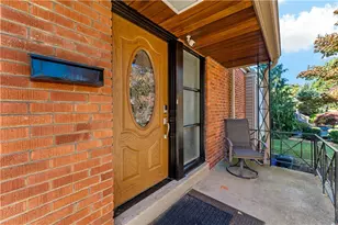 430 Summit Dr, Pittsburgh, PA 15228 - Photo 3