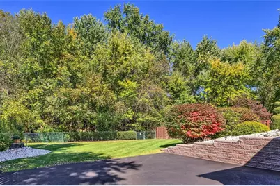820 Niagara Drive, North Huntingdon, PA 15642 - Photo 3