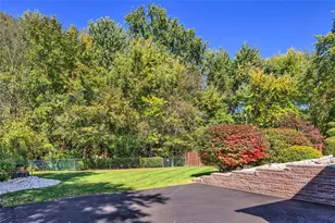 820 Niagara Dr, North Huntingdon, PA 15642 - Photo 3