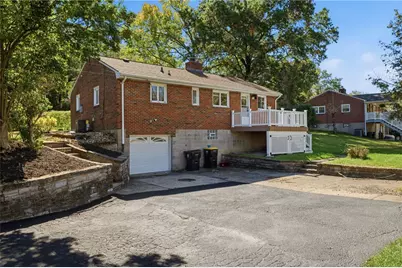 2400 Milford Dr, Bethel Park, PA 15102 - Photo 33