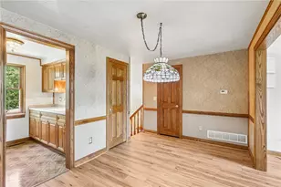 319 Bellford Ct, Cranberry Township, PA 16066 - Photo 5