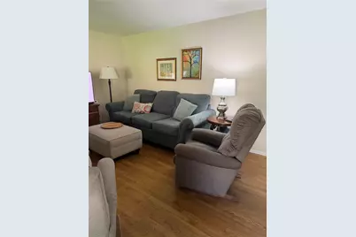 102 Thomas Dr, White Oak, PA 15131 - Photo 5