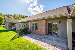 1407 Greenbriar Ct, South Park, PA 15129 - Photo 31
