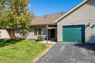 1407 Greenbriar Ct, South Park, PA 15129 - Photo 3