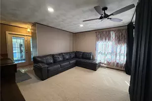 303 W Elizabeth St, Neshannock Township, PA 16105 - Photo 11