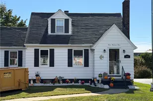 303 W Elizabeth St, Neshannock Township, PA 16105 - Photo 1