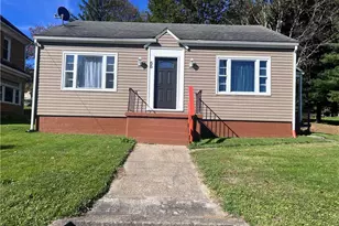 55 Clarksville St, Greenville Boro, PA 16125 - Photo 1