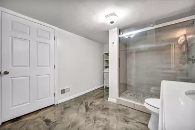 243 Columbia Dr, Center Township, PA 15001 - Photo 29