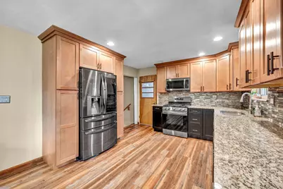 243 Columbia Dr, Center Township, PA 15001 - Photo 11