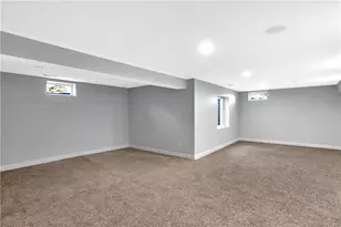 2084 Majestic Dr, North Strabane, PA 15317 - Photo 33