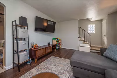 134 Sunny Dr, Pittsburgh, PA 15236 - Photo 5