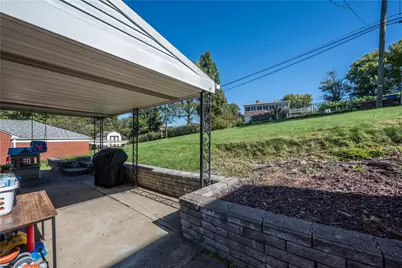134 Sunny Dr, Pittsburgh, PA 15236 - Photo 37