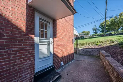 134 Sunny Dr, Pittsburgh, PA 15236 - Photo 39