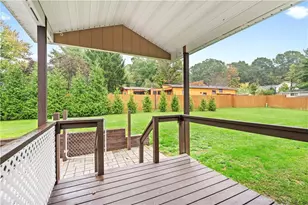323 Crestview Dr, Donegal, PA 15610 - Photo 9