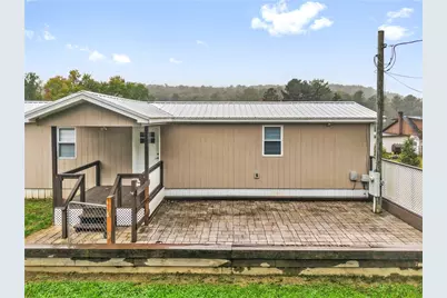 323 Crestview Rd, Mount Pleasant Township, PA 15610 - Photo 33