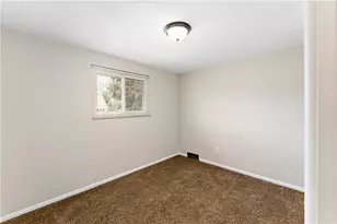 111 Teal, Kennedy Township, PA 15136 - Photo 9