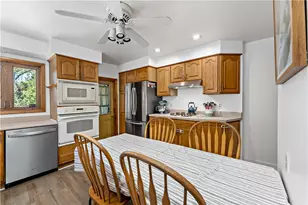 1929 W Beckert Ave, Pittsburgh, PA 15212 - Photo 9