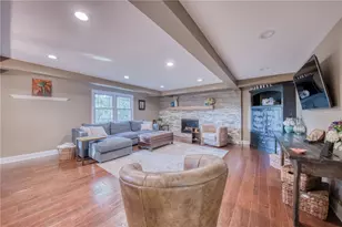 5124 Meadowridge Ln, Hampton, PA 15044 - Photo 7