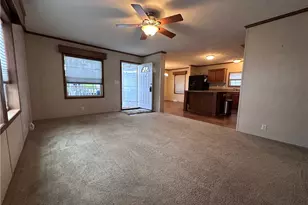 132 Treesdale Dr, Cranberry Township, PA 16066 - Photo 5