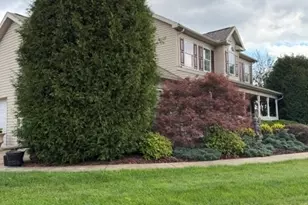 290 Linda Ave, South Union Township, PA 15401 - Photo 3