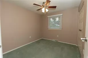 57 Norfolk Dr, Robinson Twp, PA 15108 - Photo 15