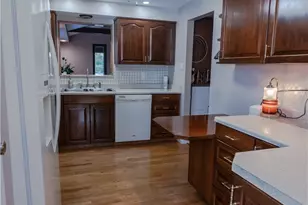 57 Norfolk Dr, Robinson Twp, PA 15108 - Photo 7