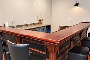 1003 Laurel Hill Dr, West Homestead, PA 15120 - Photo 21