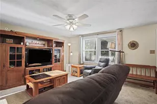 6125 Chatham Dr, Hopewell Township, PA 15001 - Photo 11