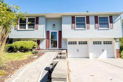17 Wheatfield Drive, Cranberry Township, PA 16066 - Photo 3