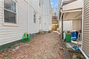 2810 Edwards Wy, Pittsburgh, PA 15203 - Photo 17