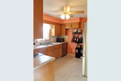 44 Valley View Dr, Wilmington Township, PA 16142 - Photo 11