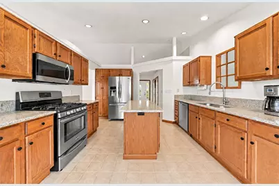 1350 Spyglass Hl, Hempfield Township, PA 15601 - Photo 15
