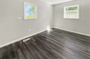 2019 Martha St, South New Castle Boro, PA 16101 - Photo 9