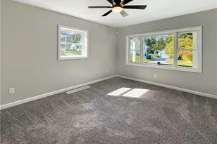 2019 Martha St, South New Castle Boro, PA 16101 - Photo 5