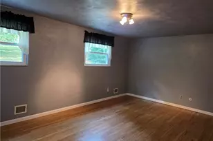 405 Center New Texas Rd, Pittsburgh, PA 15239 - Photo 25