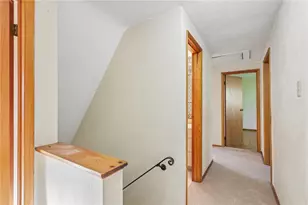 5696 Glenn Hill Dr, Bethel Park, PA 15102 - Photo 13