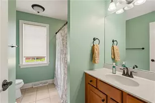 107 Hibernia Dr, Lancaster Township, PA 16037 - Photo 21