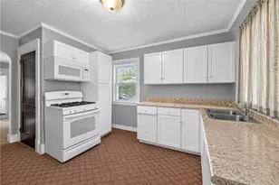 914 Walnut St, Sugarcreek Boro, PA 16343 - Photo 9