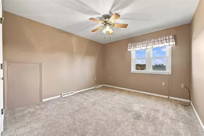 213 Chris Dr, Penn Twp, PA 15642 - Photo 17