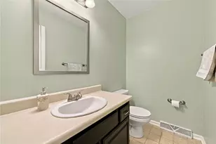 213 Chris Dr, Penn Twp, PA 15642 - Photo 23