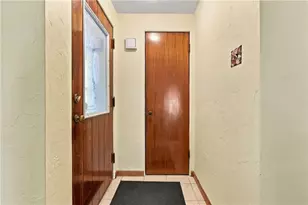 4235 Greenridge Rd, Pittsburgh, PA 15234 - Photo 5
