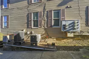1501 Broad St, South Greensburg Boro, PA 15601 - Photo 7