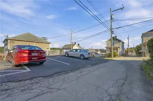 1501 Broad St, South Greensburg Boro, PA 15601 - Photo 9
